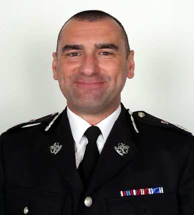 Dr Richard Lewis